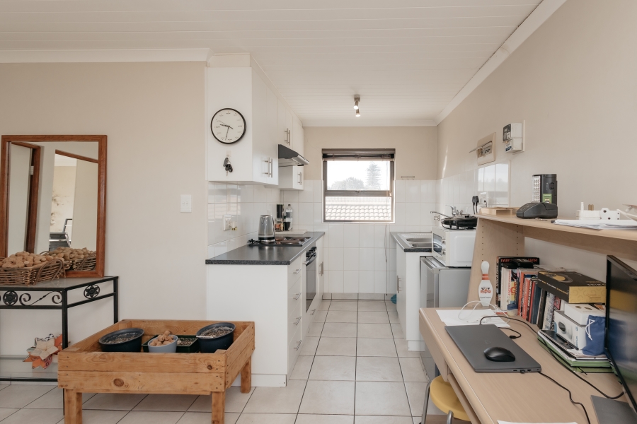 5 Bedroom Property for Sale in Protea Heights Western Cape